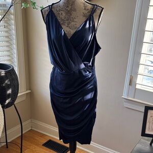 Navy ruched wrap dress new 🆕